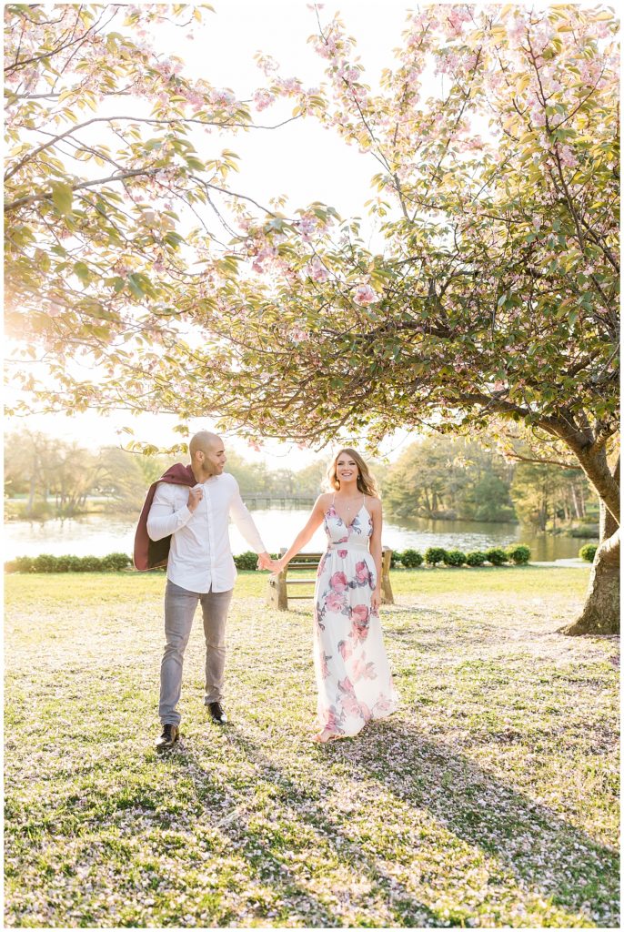 engagement photos at divine park